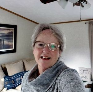 Meet your Posher, Candy